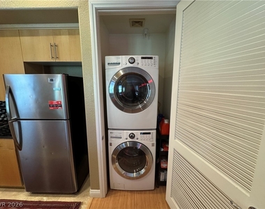 50 E Serene Avenue - Photo Thumbnail 13