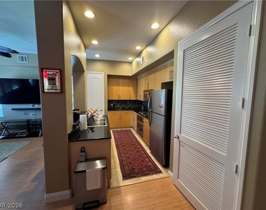 50 E Serene Avenue - Photo Thumbnail 11