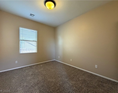 2388 Radio City Street - Photo Thumbnail 15
