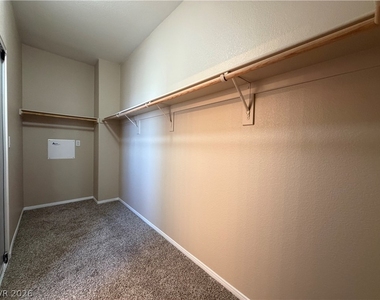 2388 Radio City Street - Photo Thumbnail 20