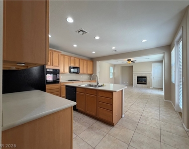 2388 Radio City Street - Photo Thumbnail 4