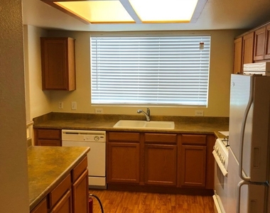 833 Aspen Peak Loop - Photo Thumbnail 5
