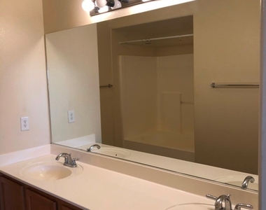 833 Aspen Peak Loop - Photo Thumbnail 25
