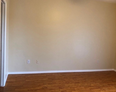 833 Aspen Peak Loop - Photo Thumbnail 24