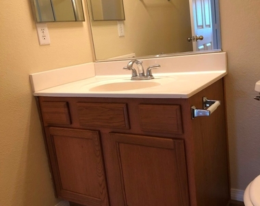 833 Aspen Peak Loop - Photo Thumbnail 18