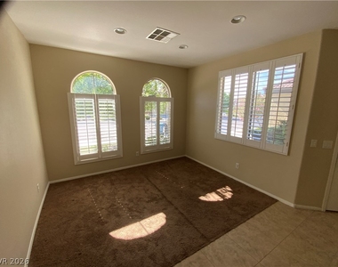 758 Rise Canyon Drive - Photo Thumbnail 2