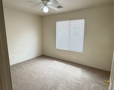 10984 Vallerosa Street - Photo Thumbnail 12