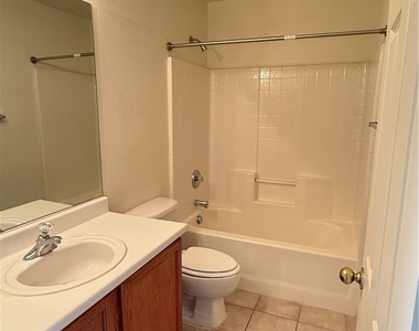 10984 Vallerosa Street - Photo Thumbnail 10