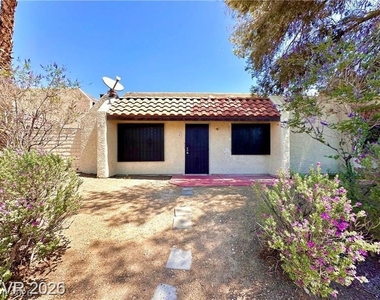 2112 Venus Avenue - Photo Thumbnail 14