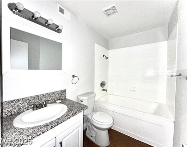 2112 Venus Avenue - Photo Thumbnail 9