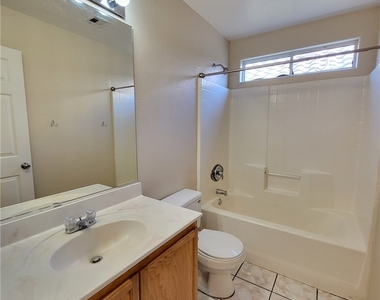 5652 Bonds Flat Street - Photo Thumbnail 13