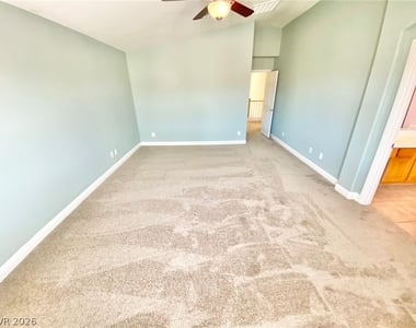 1750 Dark Wolf Avenue - Photo Thumbnail 24