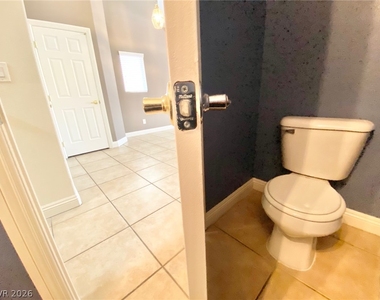 1750 Dark Wolf Avenue - Photo Thumbnail 5