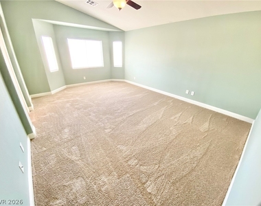 1750 Dark Wolf Avenue - Photo Thumbnail 20