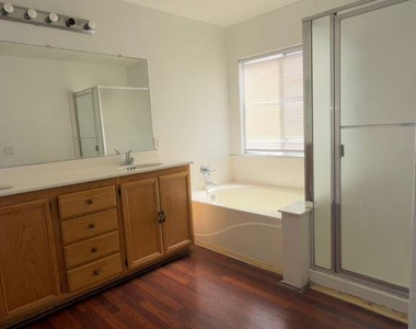 8485 Indigo Harbor Avenue - Photo Thumbnail 9