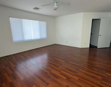 8485 Indigo Harbor Avenue - Photo Thumbnail 7