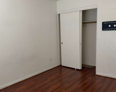 8485 Indigo Harbor Avenue - Photo Thumbnail 5