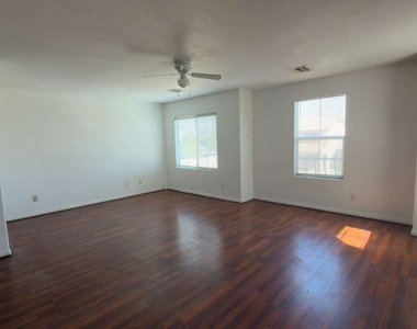 8485 Indigo Harbor Avenue - Photo Thumbnail 13
