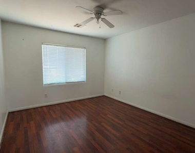 8485 Indigo Harbor Avenue - Photo Thumbnail 6
