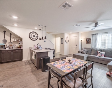 6816 Citron Mist Court - Photo Thumbnail 8