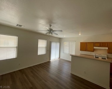 5875 W Santoli Avenue - Photo Thumbnail 3