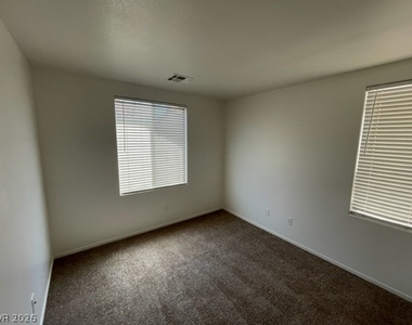 5875 W Santoli Avenue - Photo Thumbnail 14