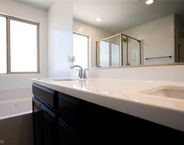 10842 Mattoon Bay Court - Photo Thumbnail 9