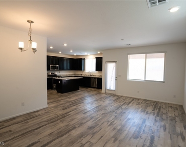 10842 Mattoon Bay Court - Photo Thumbnail 3