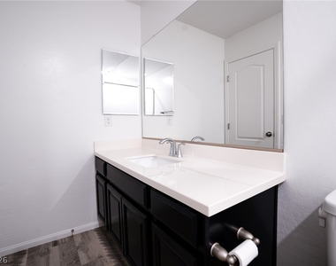 10842 Mattoon Bay Court - Photo Thumbnail 6