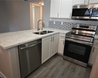 2968 Juniper Hills Boulevard - Photo Thumbnail 6