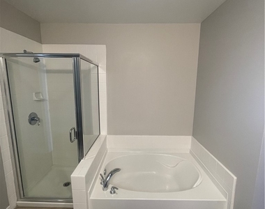 353 E Bonneville Avenue - Photo Thumbnail 12