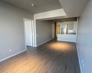 353 E Bonneville Avenue - Photo Thumbnail 3