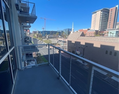 353 E Bonneville Avenue - Photo Thumbnail 5