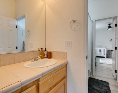 7210 Shallowford Avenue - Photo Thumbnail 37