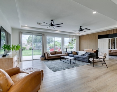7210 Shallowford Avenue - Photo Thumbnail 9