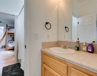 7210 Shallowford Avenue - Photo Thumbnail 39