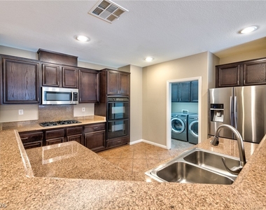 2116 Mistle Thrush Drive - Photo Thumbnail 4