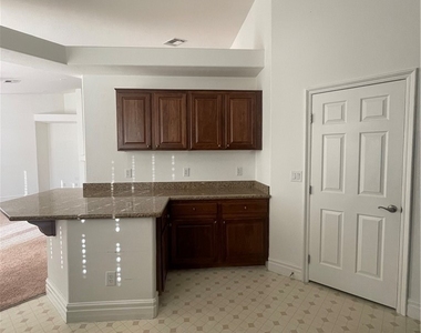 133 Cooks Creek Court - Photo Thumbnail 7