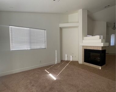 133 Cooks Creek Court - Photo Thumbnail 6