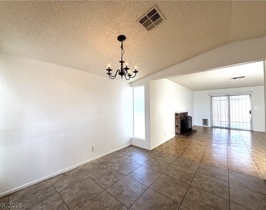2220 La Sombra Street - Photo Thumbnail 6