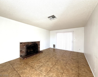 2220 La Sombra Street - Photo Thumbnail 3