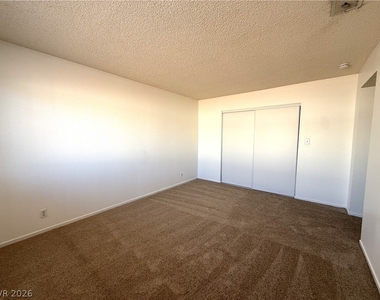 2220 La Sombra Street - Photo Thumbnail 18
