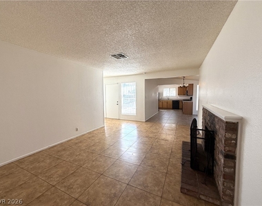 2220 La Sombra Street - Photo Thumbnail 2
