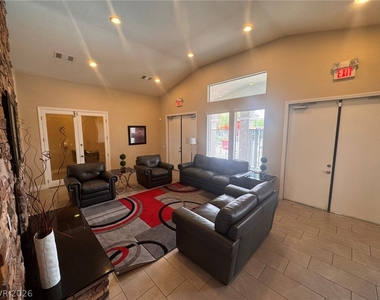 5202 Dubris Drive - Photo Thumbnail 9
