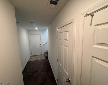 5202 Dubris Drive - Photo Thumbnail 17
