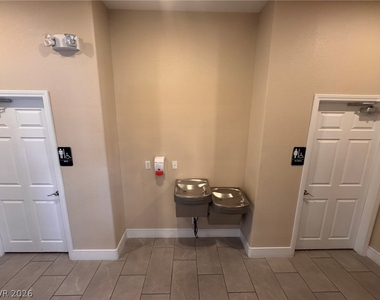 5202 Dubris Drive - Photo Thumbnail 11