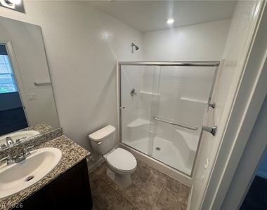 5202 Dubris Drive - Photo Thumbnail 12