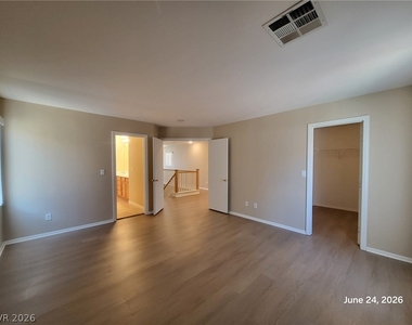 5535 Cresent Valley Street - Photo Thumbnail 11