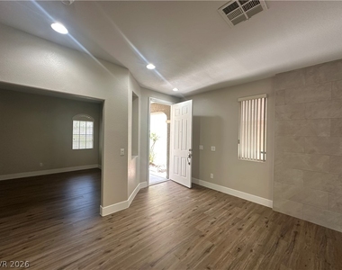 11126 Evvie Lane - Photo Thumbnail 1