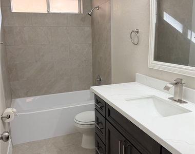 11126 Evvie Lane - Photo Thumbnail 22